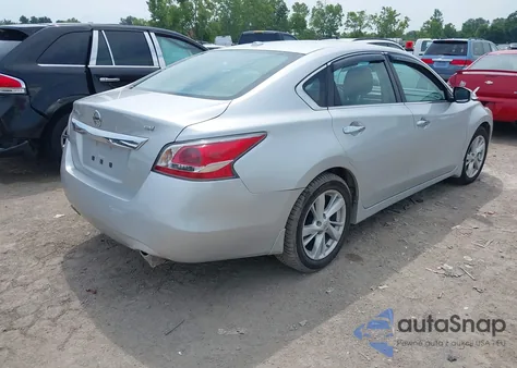 2015 Nissan Altima 2.5 Sv from USA, damaged, VIN 1N4AL3AP2FC578073